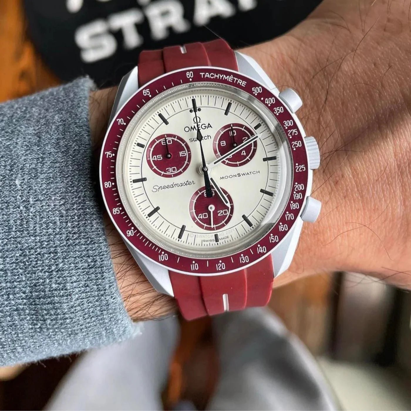 時計 OMEGA MISSION TO PLUTO Omega x Swatch] Mission to Pluto : r/Watches