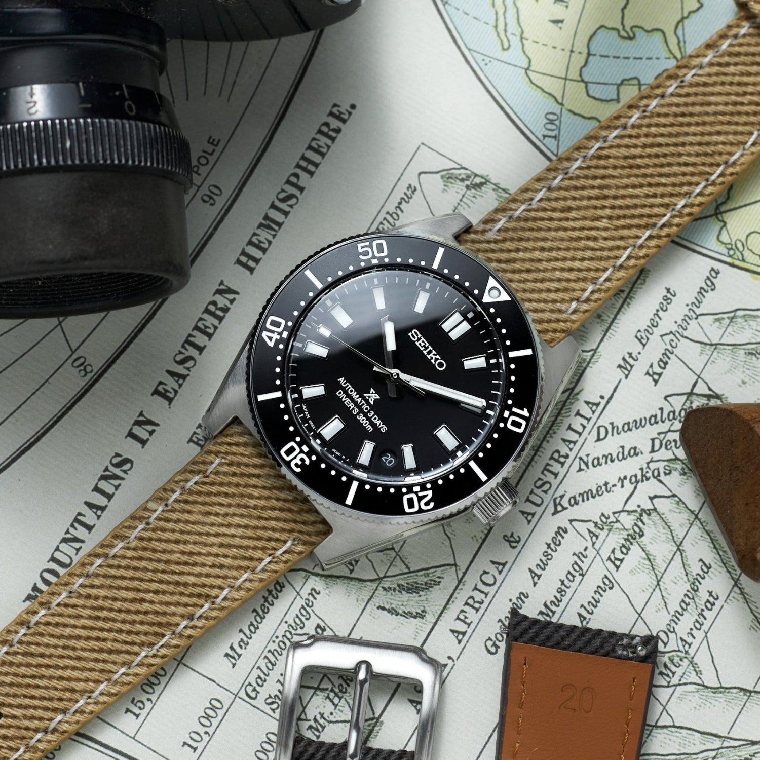 Beige Handmade Denim Watch Strap – DenimaTex™ by Helvetus® - Helvetus