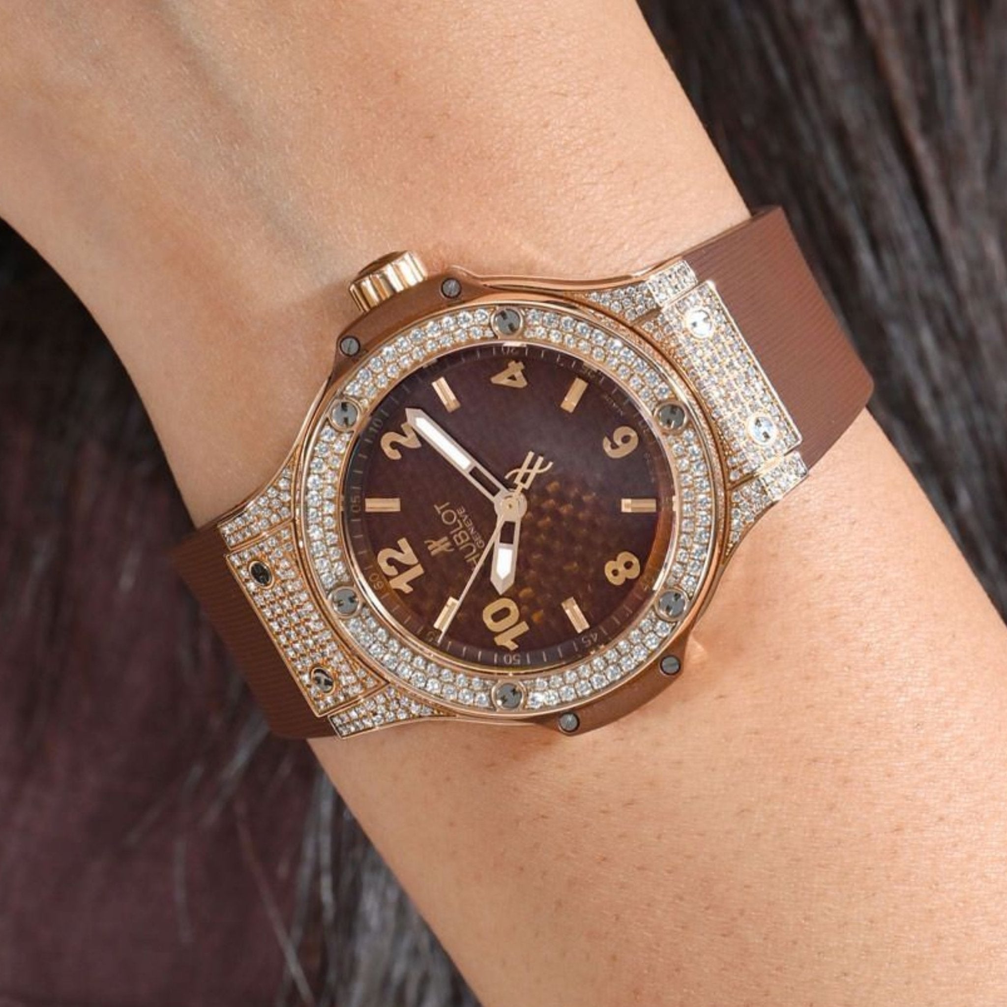 HUBLOT レディース　３３mmの純正ベルト Hublot Women's Watch Straps – Premium Replacement Bands | Helvetus®