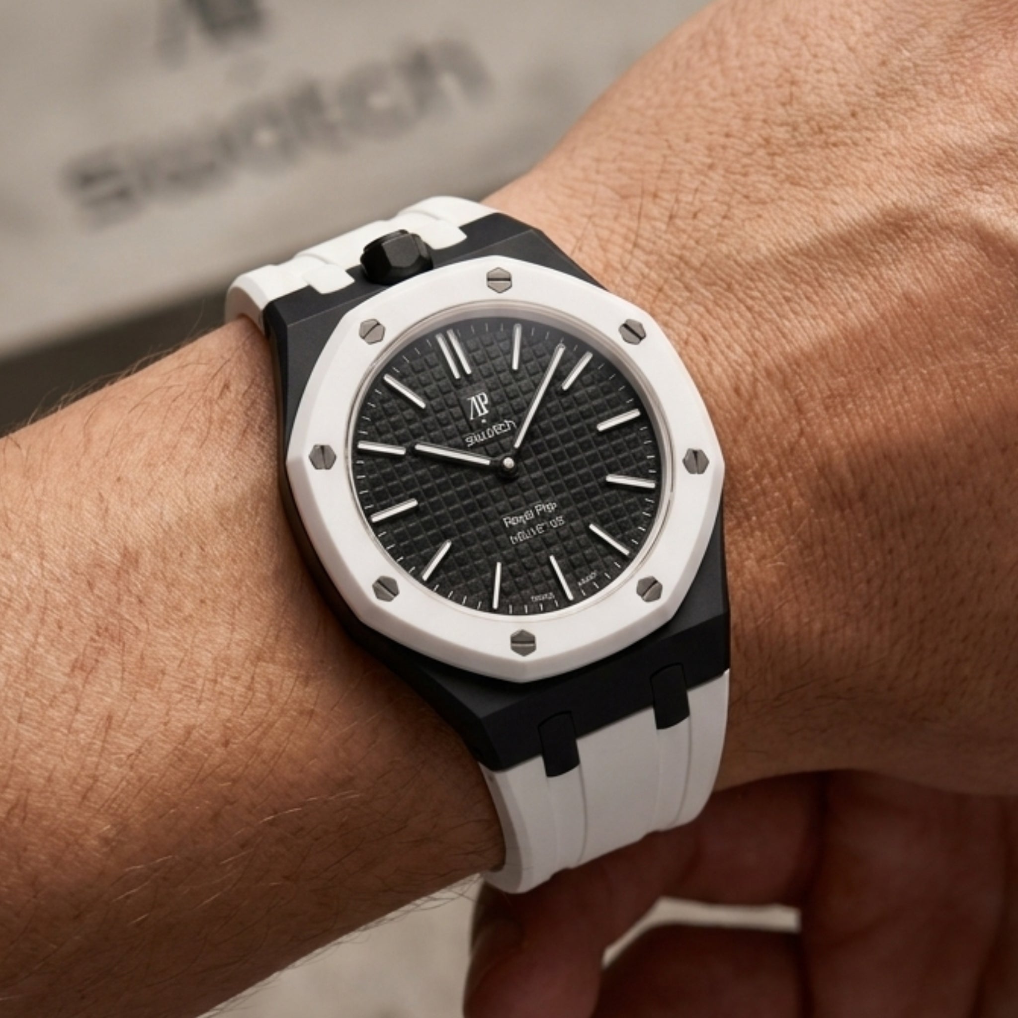 Royal Pop Strap for Ocho Negro — Wrist Case Set | Helvetus®