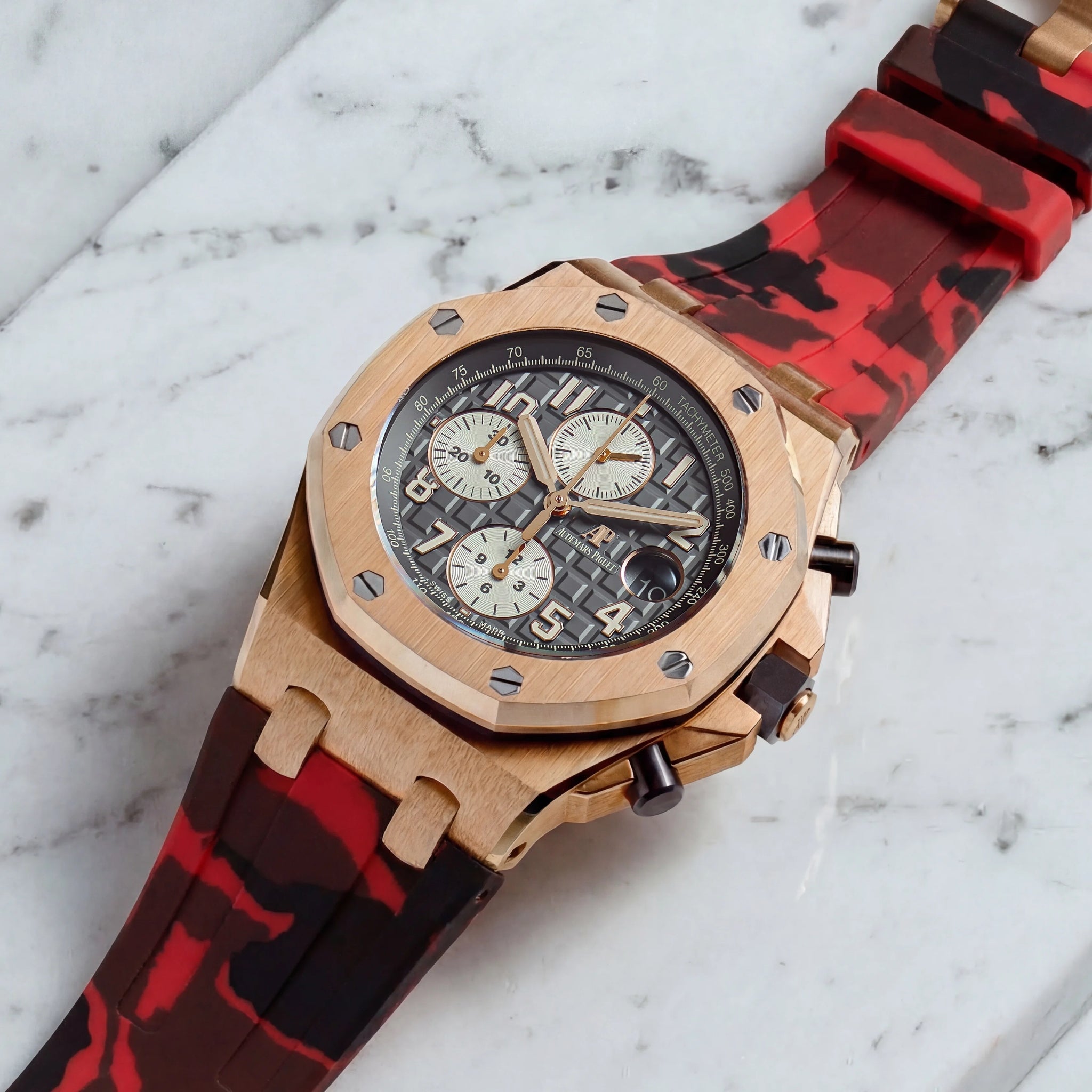 Rubber Strap - For all Audemars Piguet Offshore 42mm - Red Camo - Helvetus