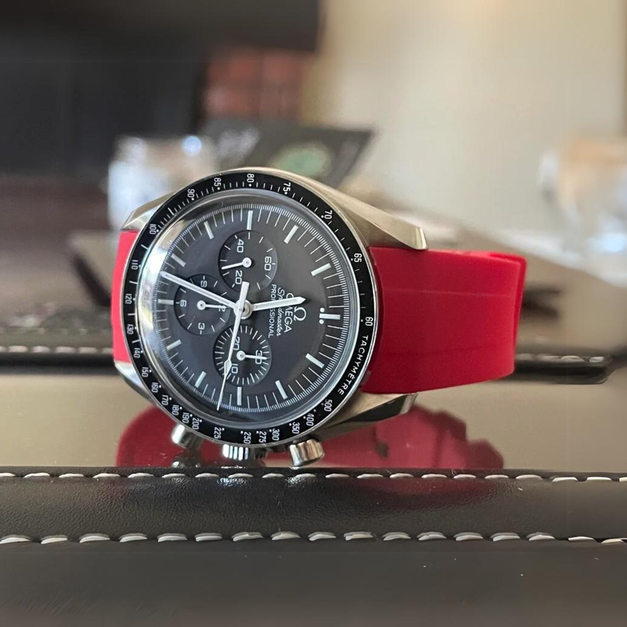 Omega speedmaster on rubber strap best sale